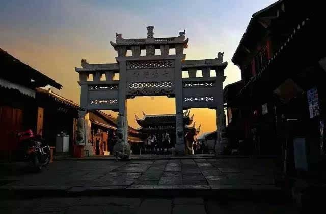 智能问答网页《天官赐福》要影视化了,又一双男主剧,主角选角为什么迟迟未确定?,即时解答你的疑惑